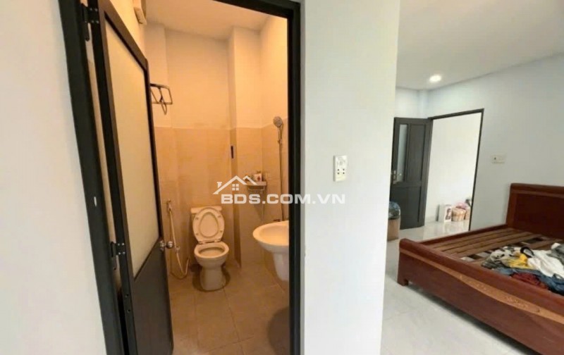 Bán gấp- Giảm sâu -Nhà 2 tầng mới đẹp, hẻm Ô tô, Trung tâm Thủ Đức